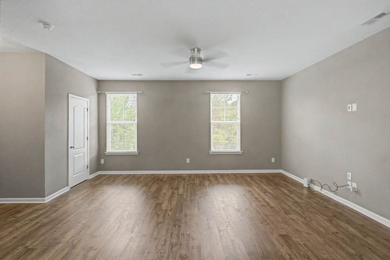 1004 Prosperity Ct - Photo 6 of 15