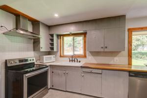 featured image of 1736 W Beach Rd