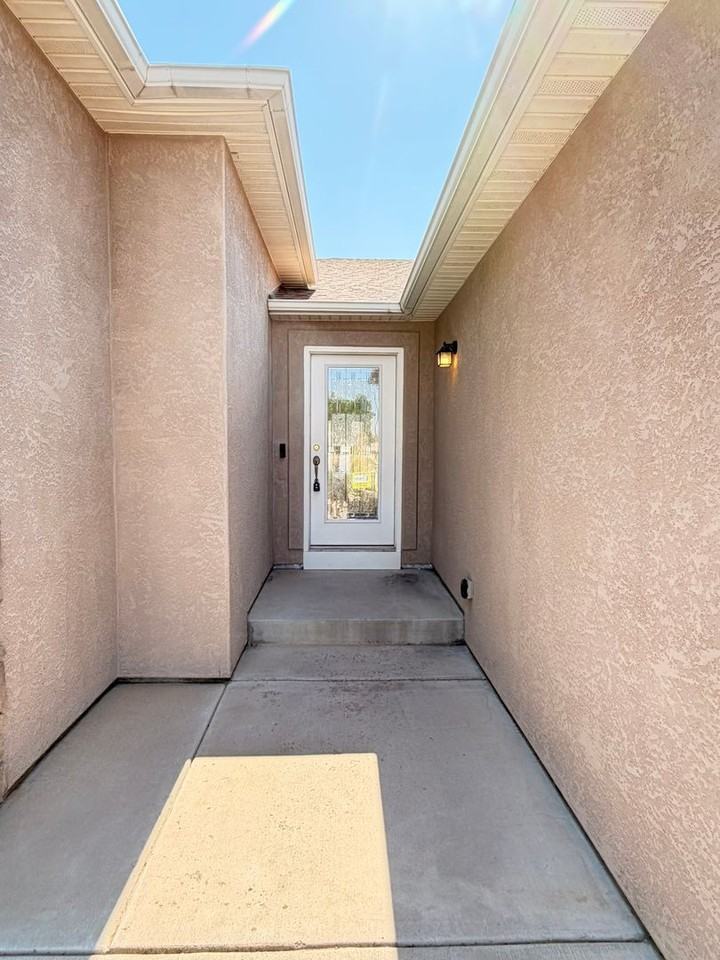 646 Cortney Way - Photo 2 of 38