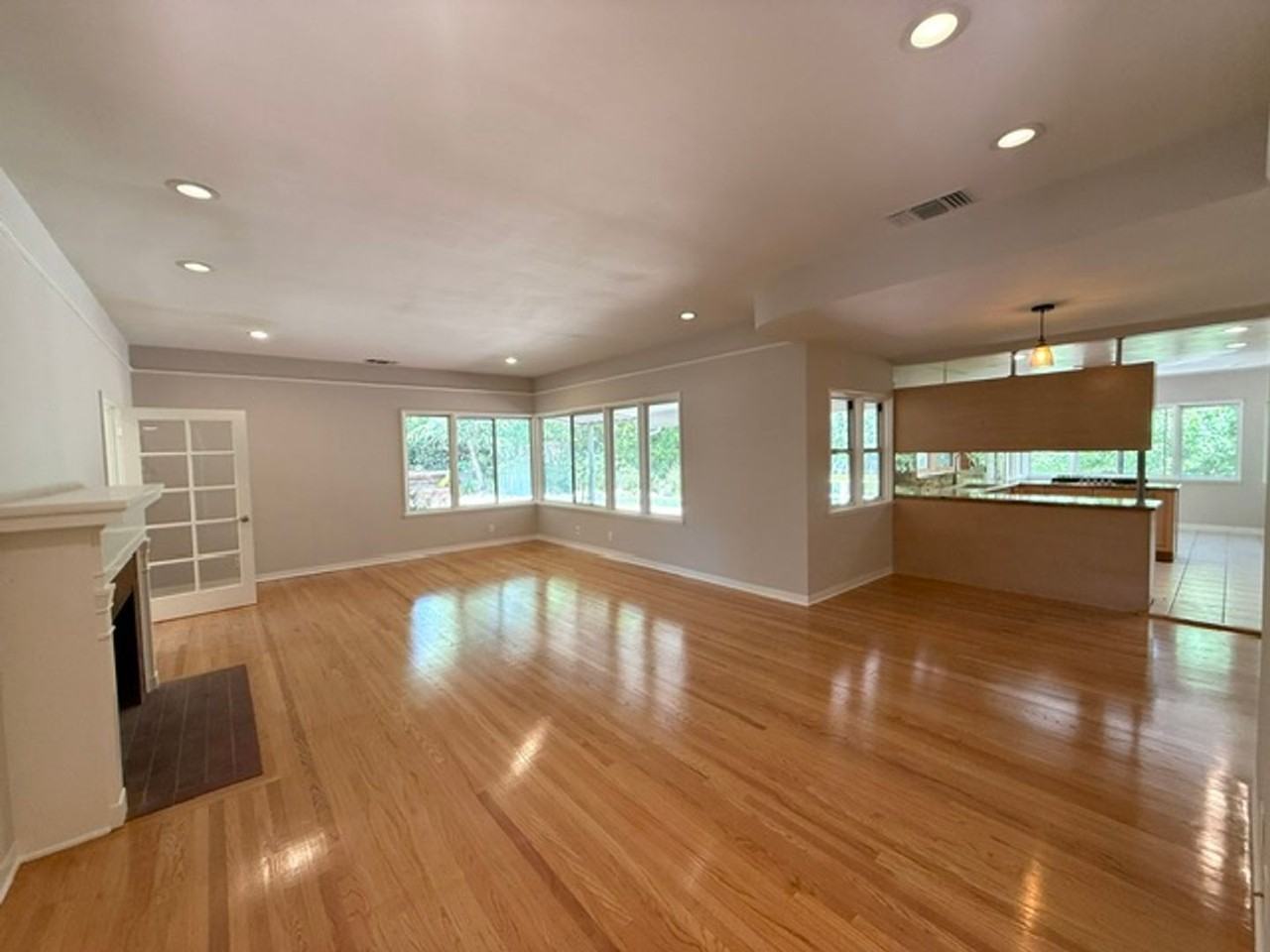 4907 Ocean View Blvd - Photo 6 of 34