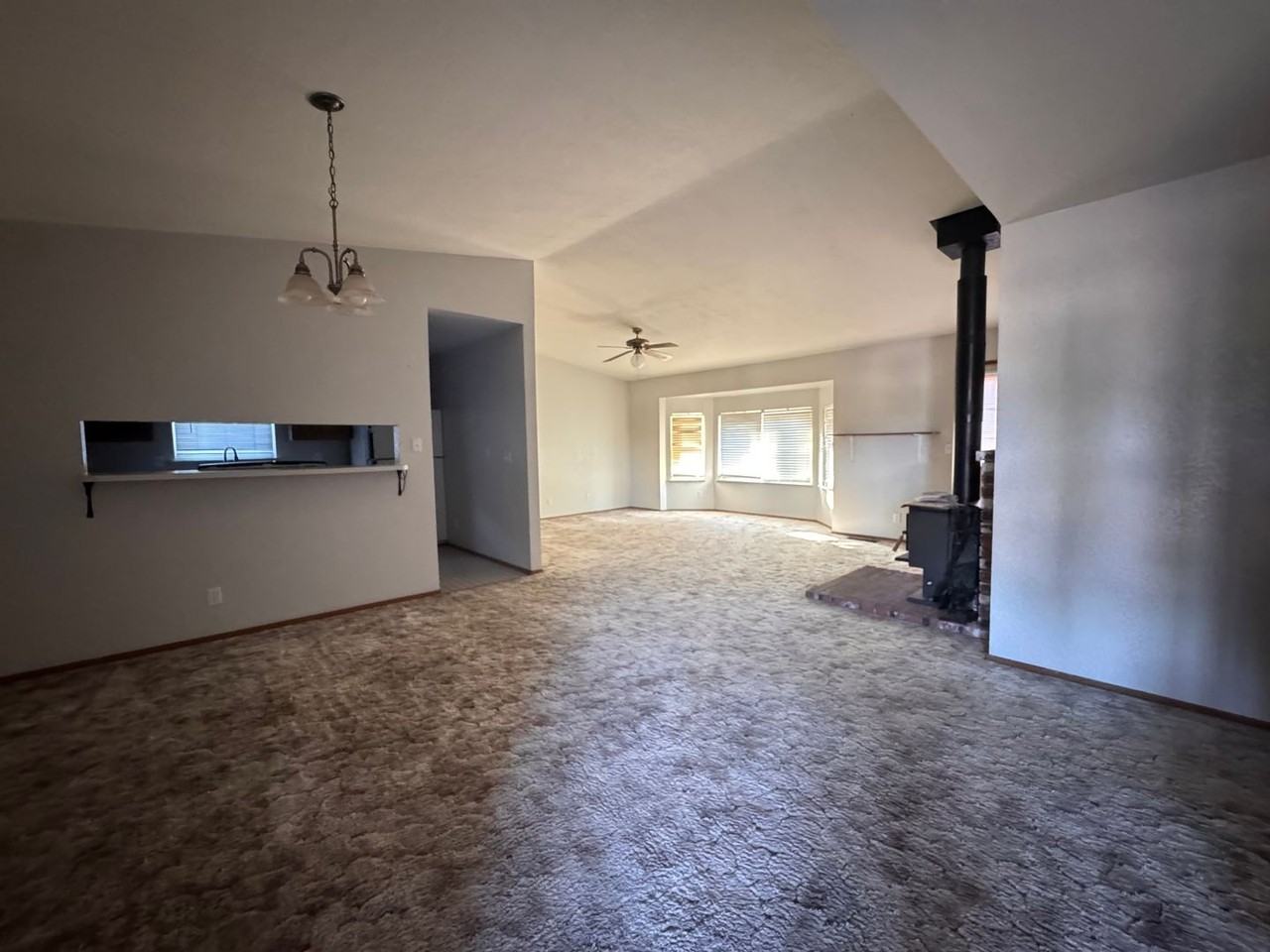 615 Shawn Way - Photo 2 of 12