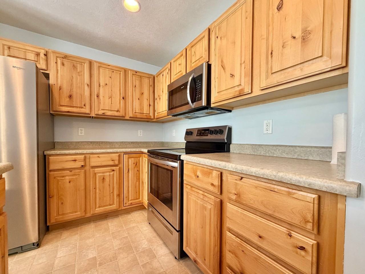 6712 S Bonham Ln - Photo 3 of 21