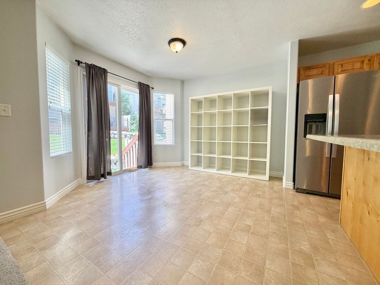 6712 S Bonham Ln - Photo 5 of 21