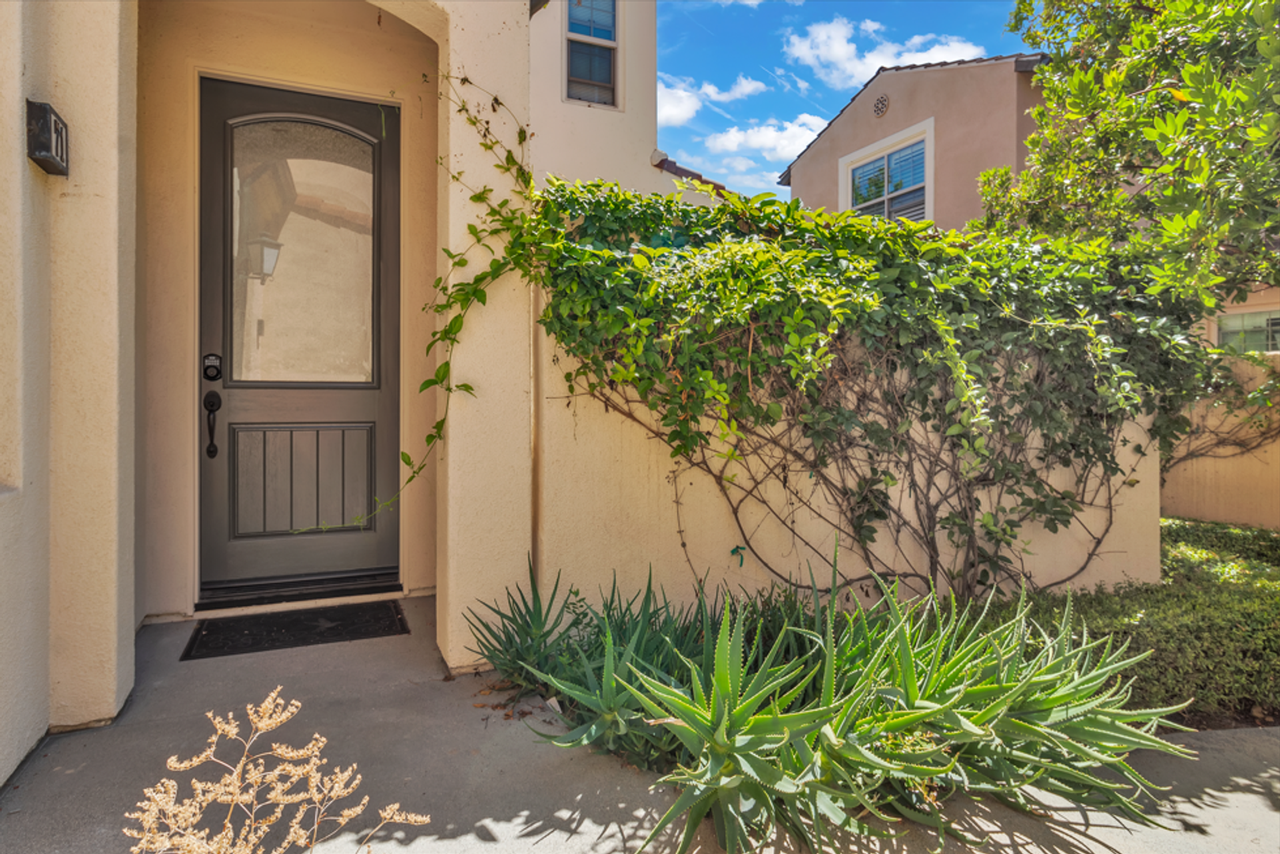 71 Tallowood - Photo 4 of 34