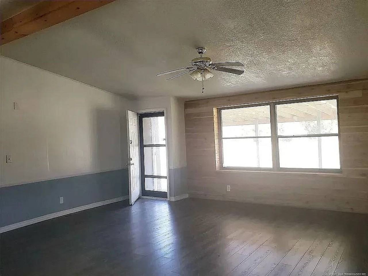215 Copperhead Ln - Photo 4 of 7