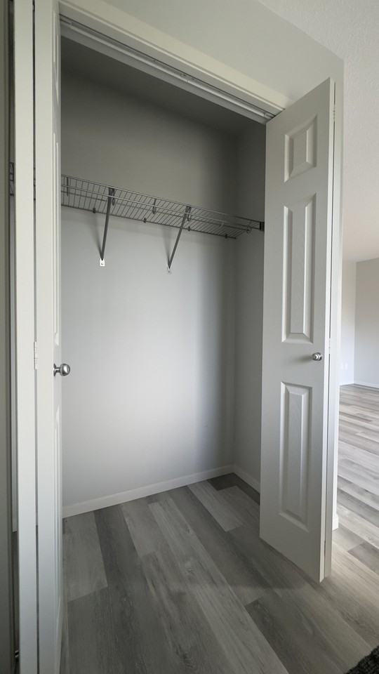3049 66 St Nw - Photo 5 of 35