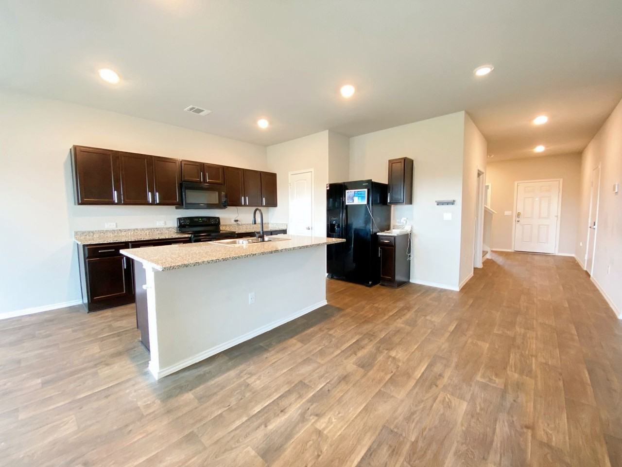 15016 Upland Willow Rd - Photo 7 of 32