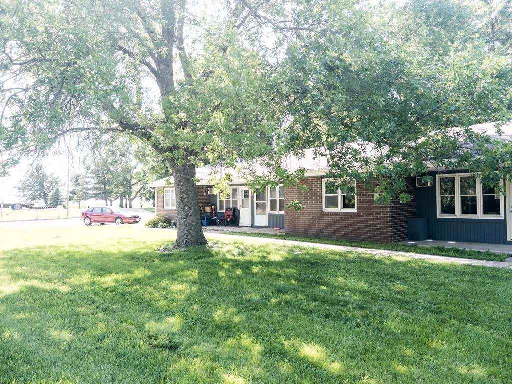 115 Walnut ST - Photo 6 of 9