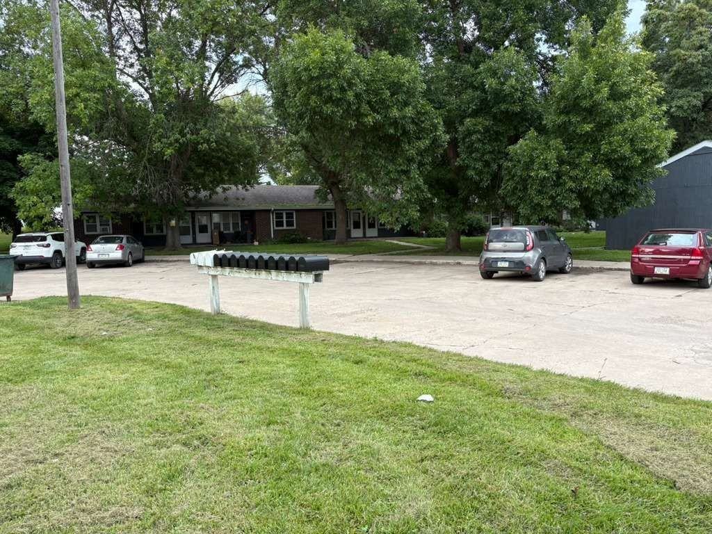 115 Walnut ST - Photo 7 of 9