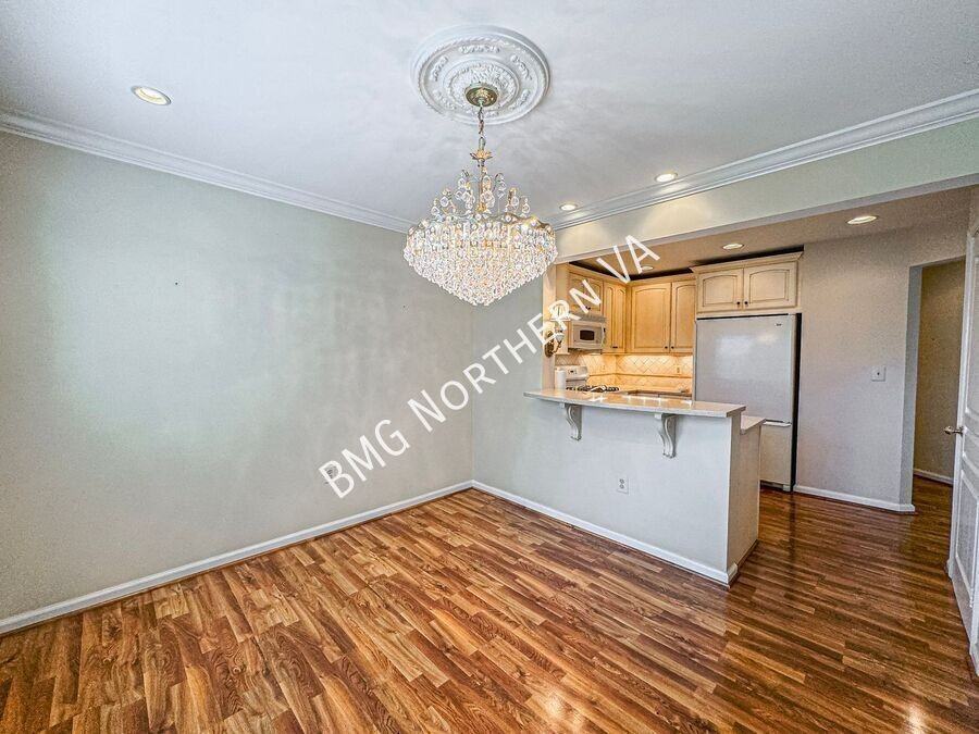 5565 Seminary Rd #404 - Photo 5 of 31
