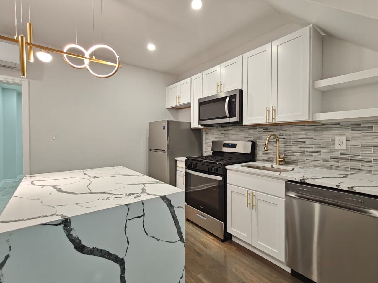 5721 Broomall St - Photo 4 of 14