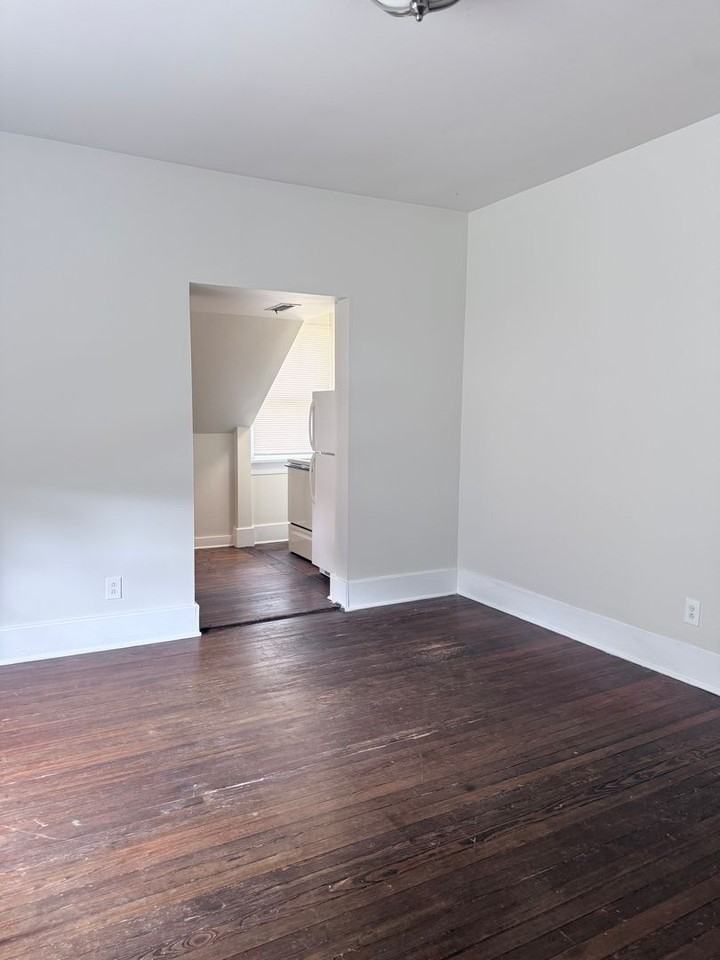 1406 17th Ave S #B - Photo 4 of 10
