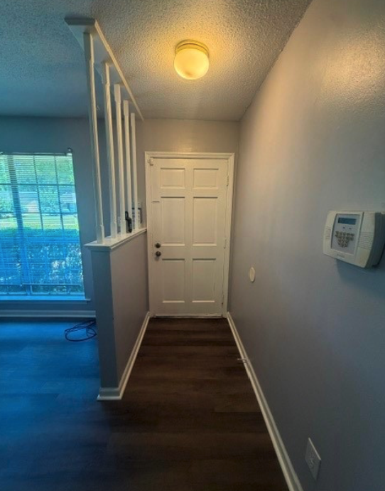 217 Townsend Dr - Photo 5 of 13
