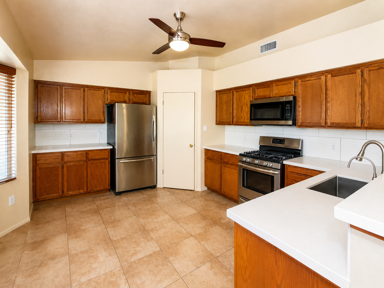 6146 E 41st Pl - Photo 6 of 18