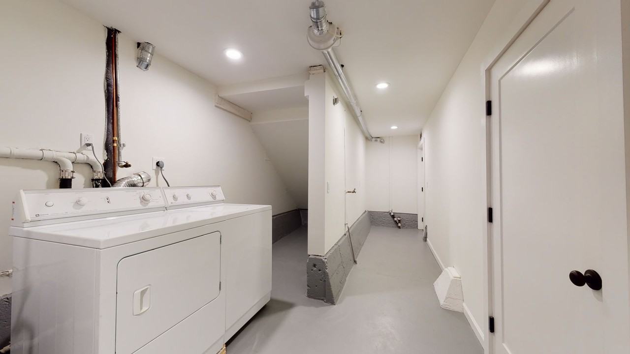 1462 32nd Ave - Photo 3 of 13