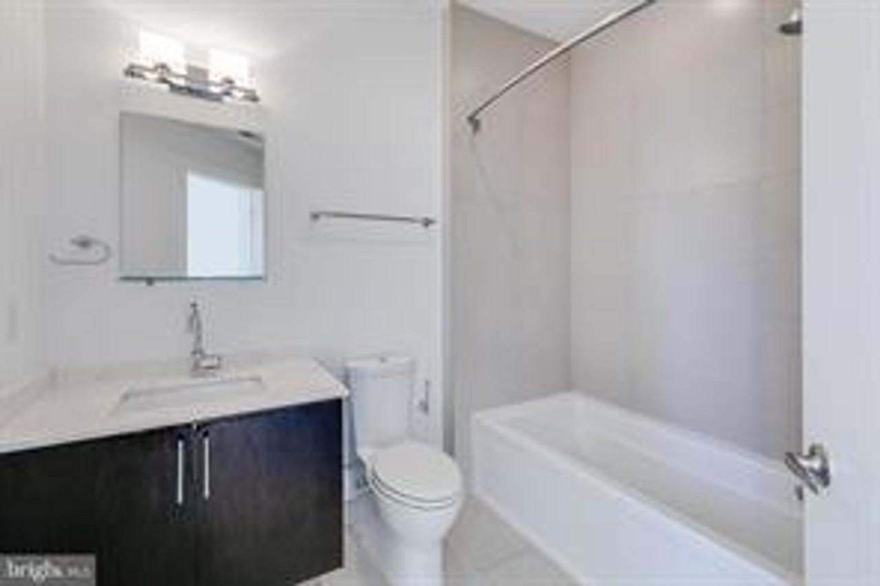 1130C N Front St Frnt - Photo 7 of 15