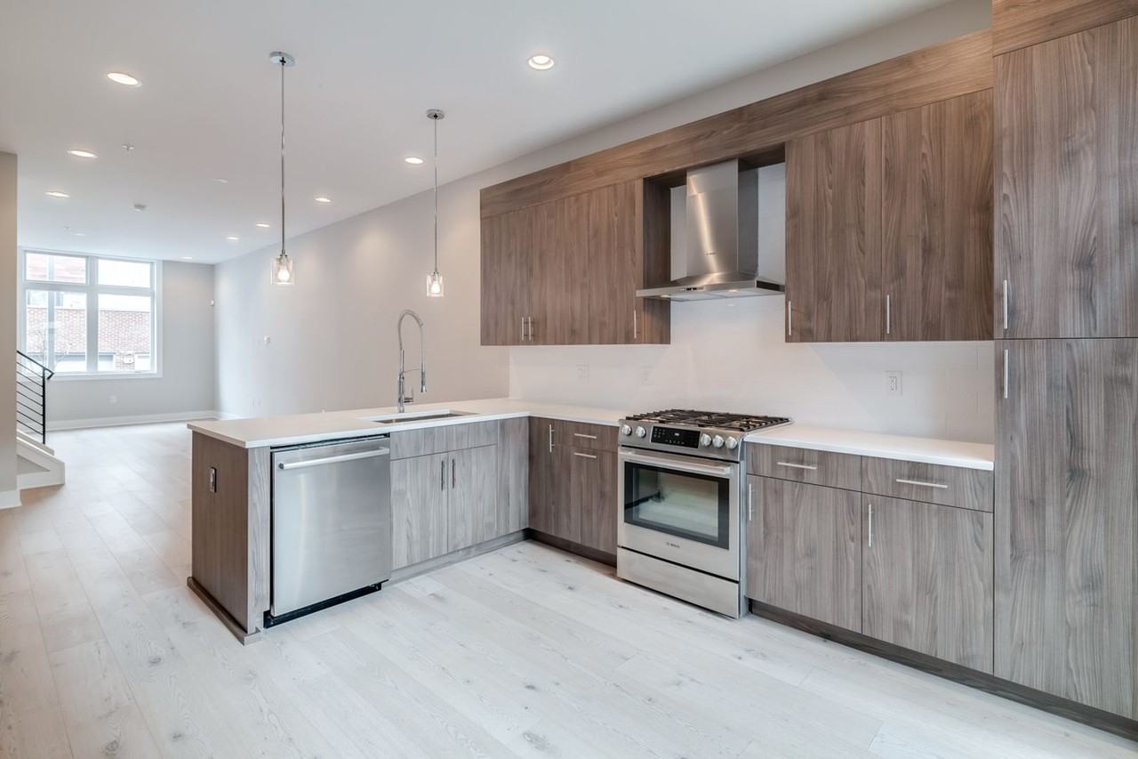 326 Fairmount Ave - Photo 2 of 29