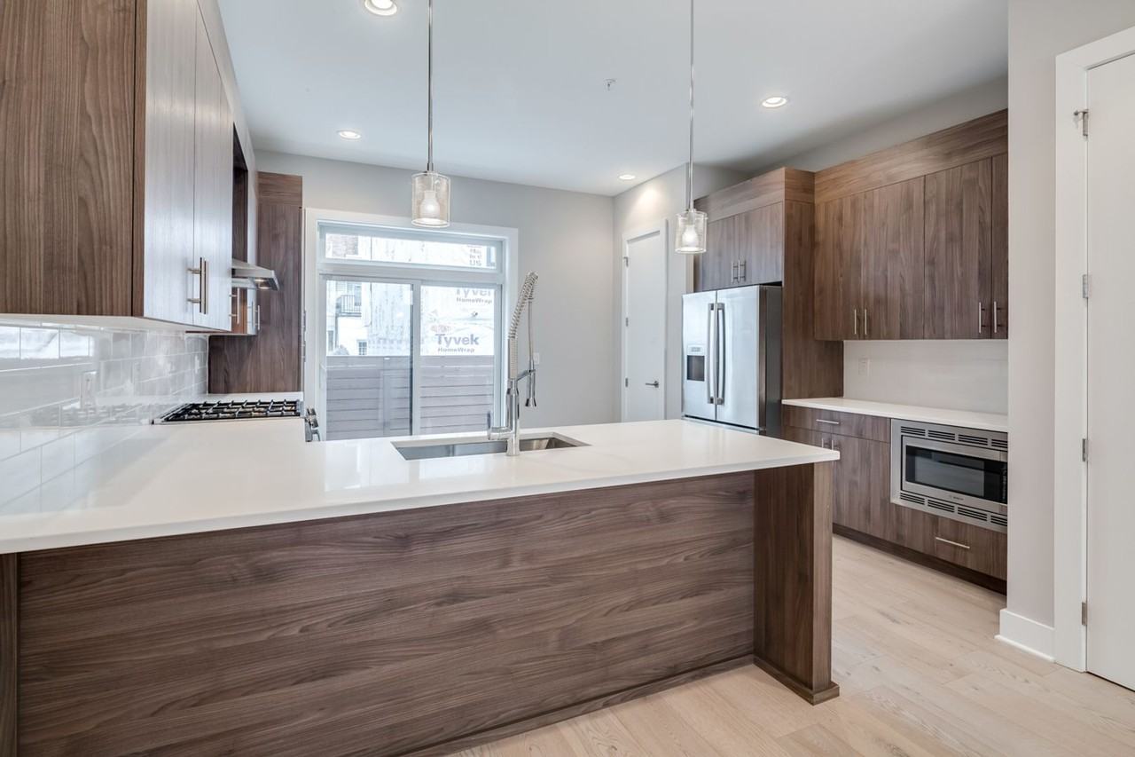 326 Fairmount Ave - Photo 3 of 29