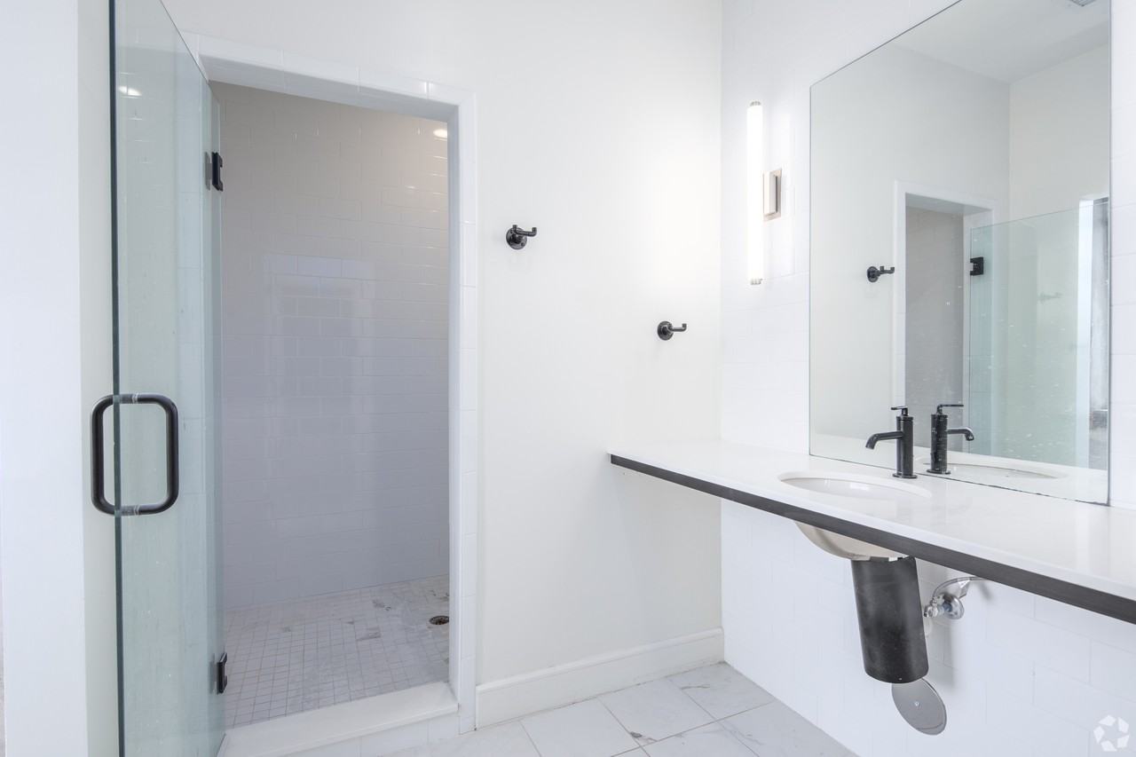 2309 1st Ave N #307 - Photo 7 of 50