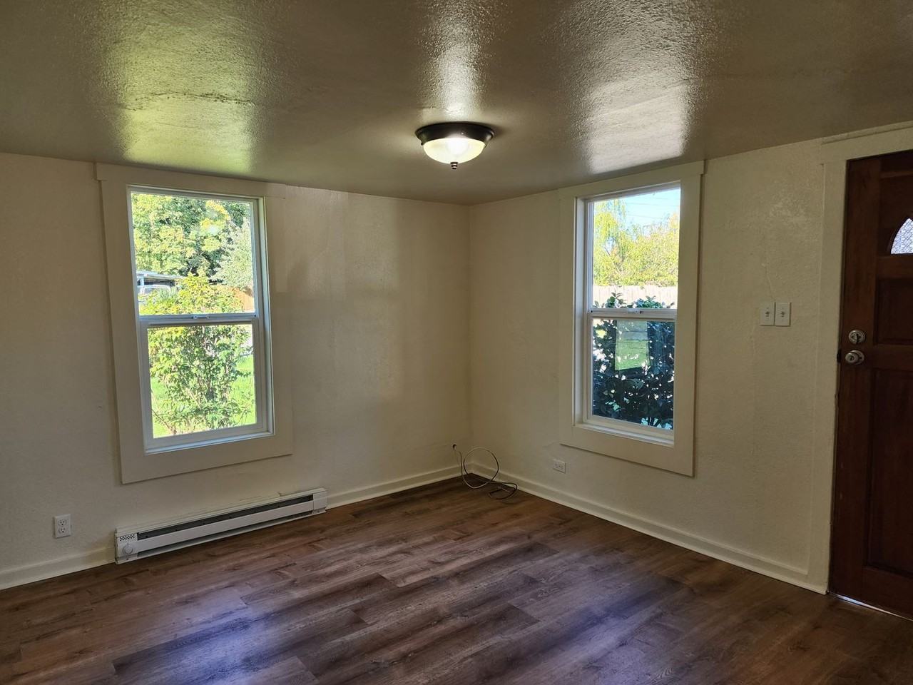 327 W K St - Photo 4 of 13