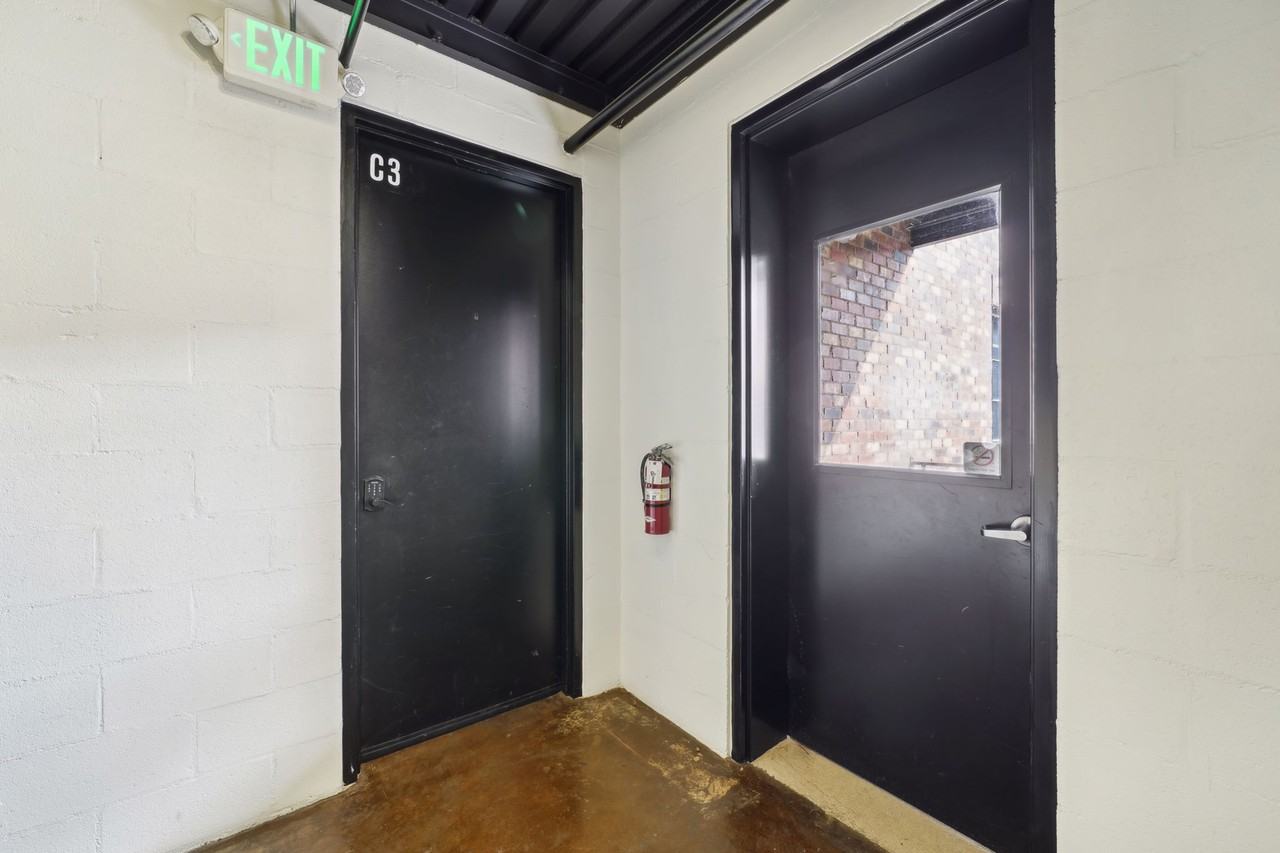 1228 15th St S #D3 - Photo 4 of 50