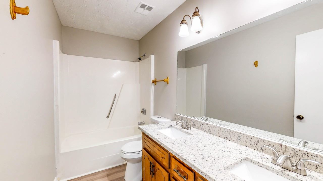 6771 Branch Dr - Photo 5 of 8