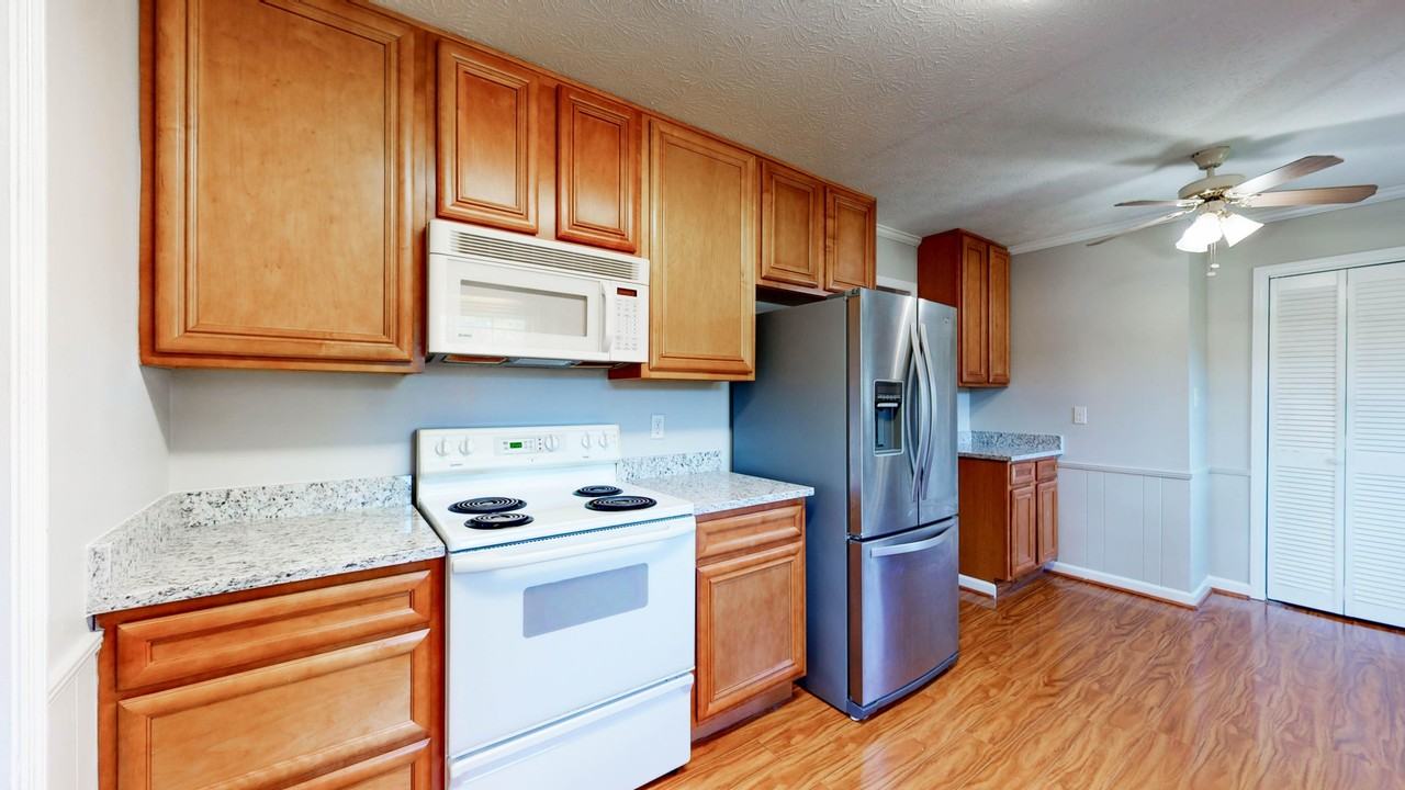 3993 N Shelby Ln - Photo 6 of 8