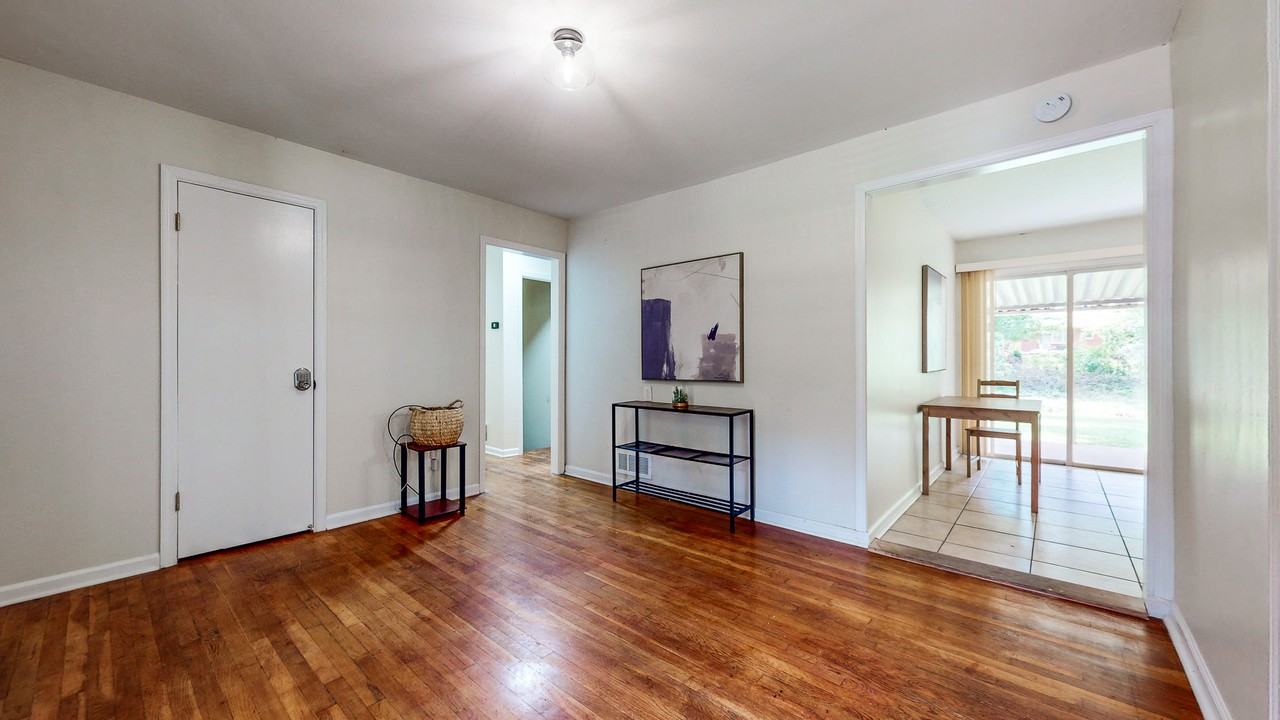 6219 Lance Ln - Photo 6 of 12