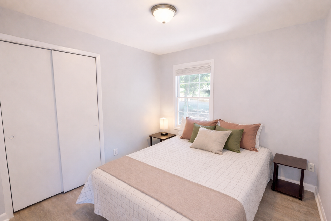 4449 Malibu Dr - Photo 4 of 9