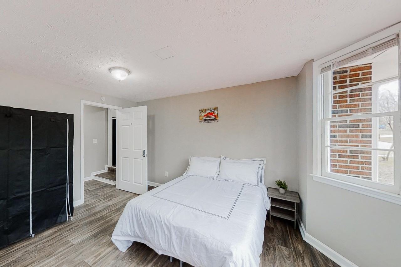 1152 S Parkwood Dr #1 - Photo 6 of 8