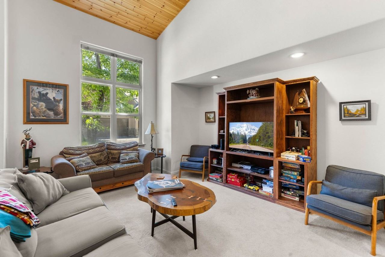 10101 Kudu Ct - Photo 2 of 20