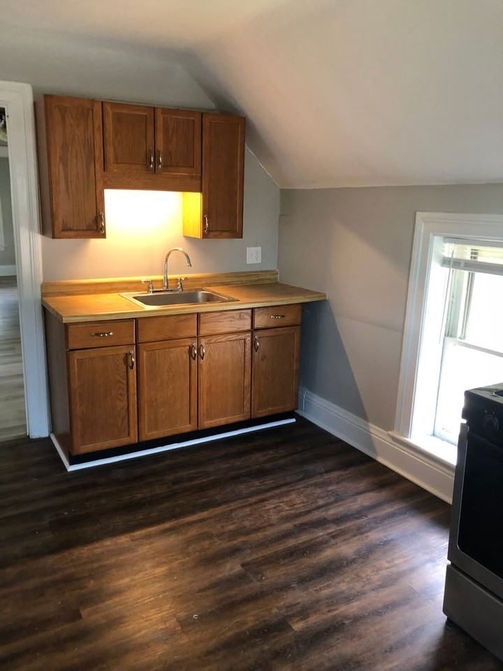 5064 Saint Paul Blvd - Photo 2 of 20