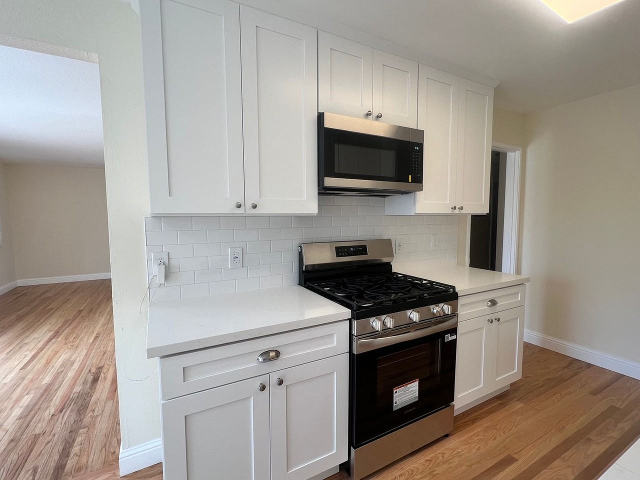 8096 Juniper Ave - Photo 4 of 12