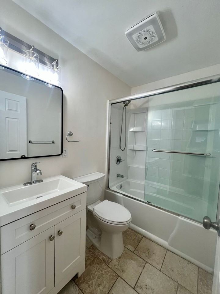 8096 Juniper Ave - Photo 7 of 12