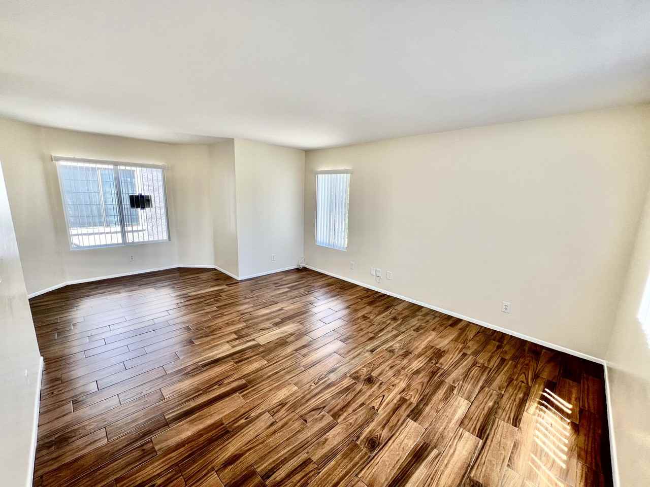 2916 E South St #2 - Photo 5 of 18