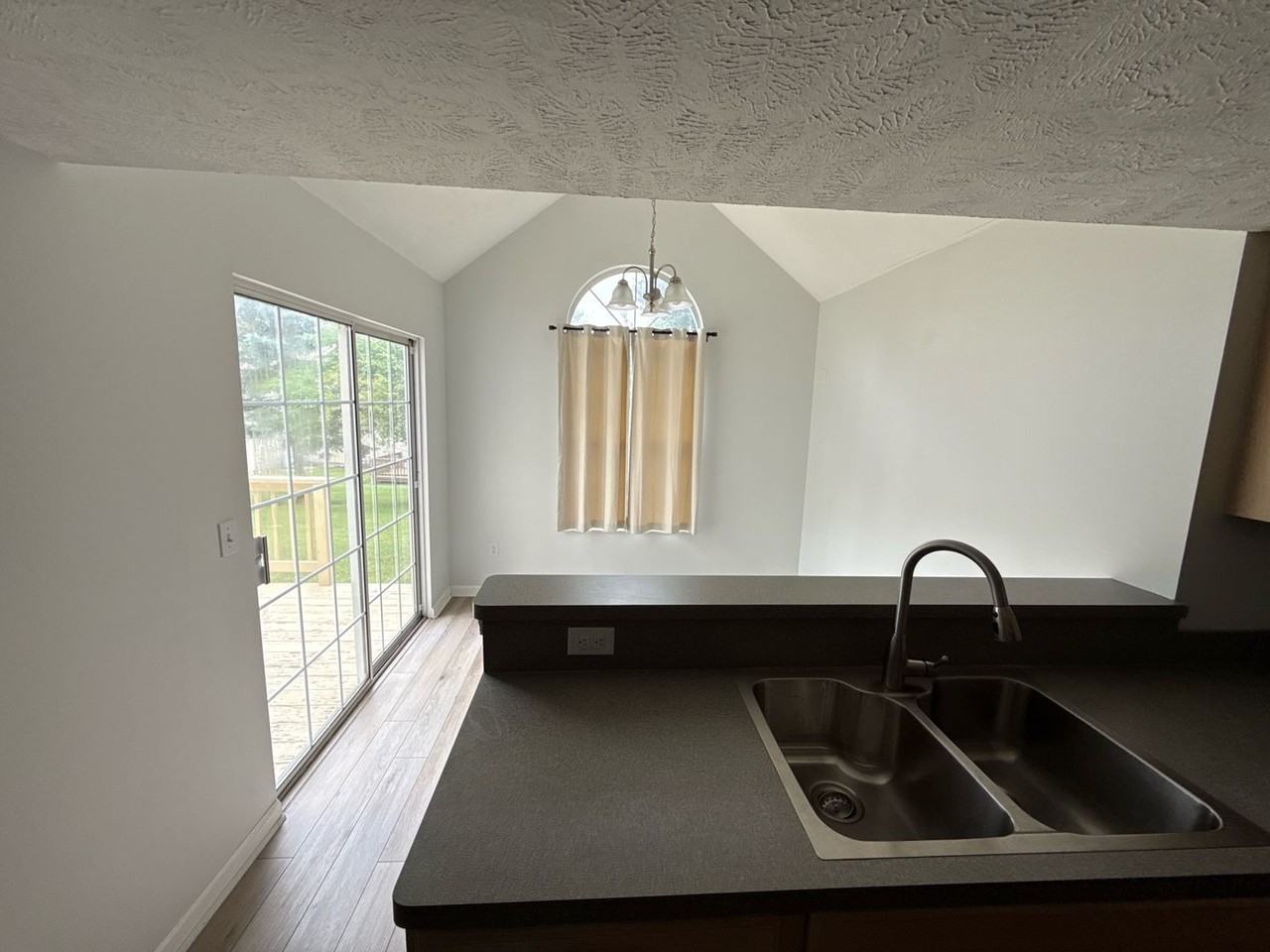 8710 Elmdale Trce - Photo 5 of 18