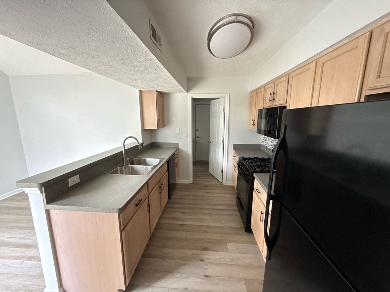 8710 Elmdale Trce - Photo 6 of 18