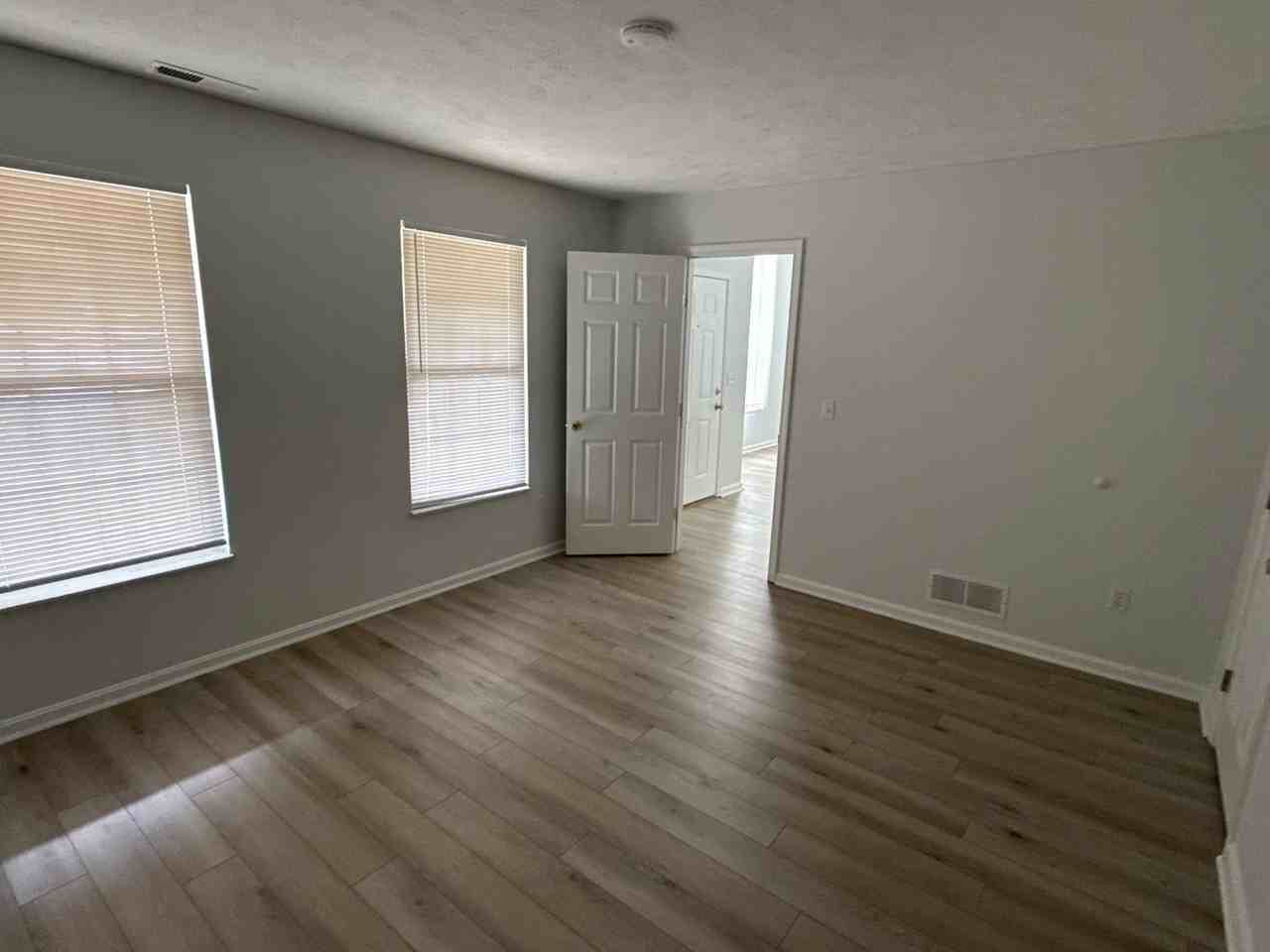 8710 Elmdale Trce - Photo 7 of 18