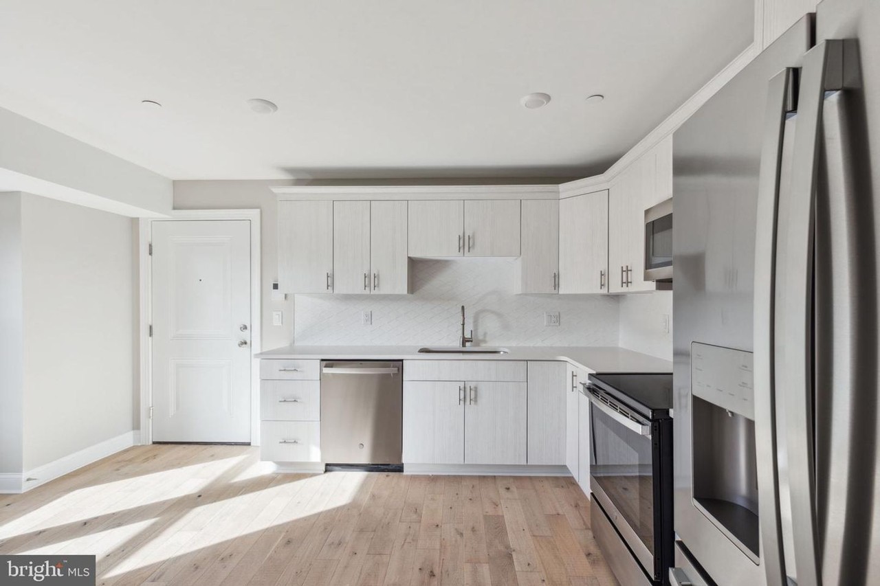 1164 S 18th St - Photo 2 of 16