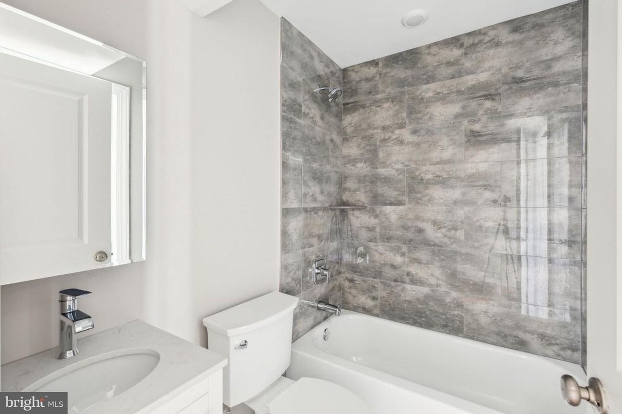 1164 S 18th St - Photo 4 of 16