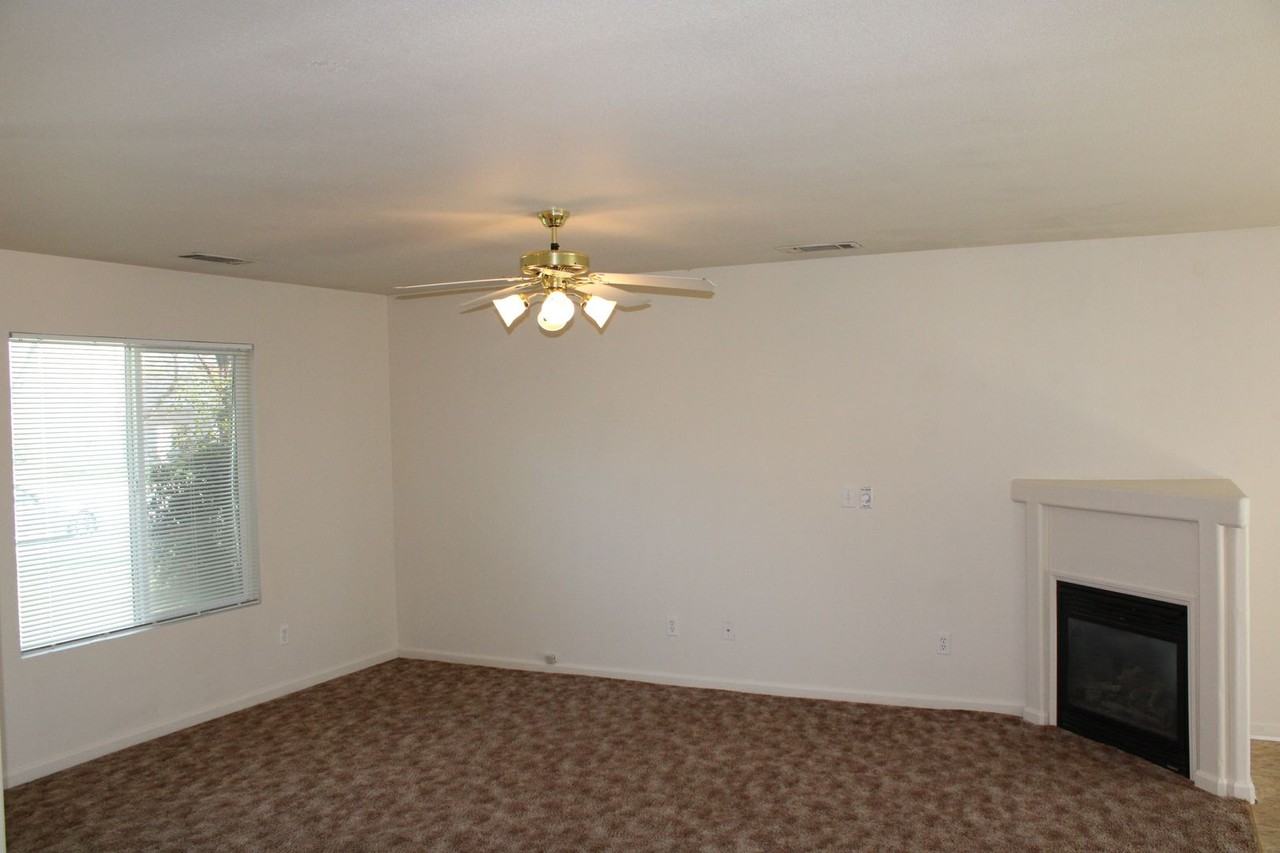 3720 Vinewood Dr - Photo 2 of 14