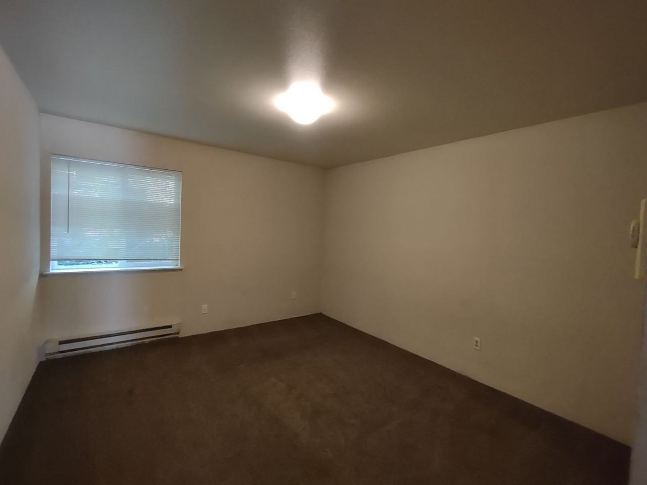 601 Sunset Ave Ne #A - Photo 7 of 9