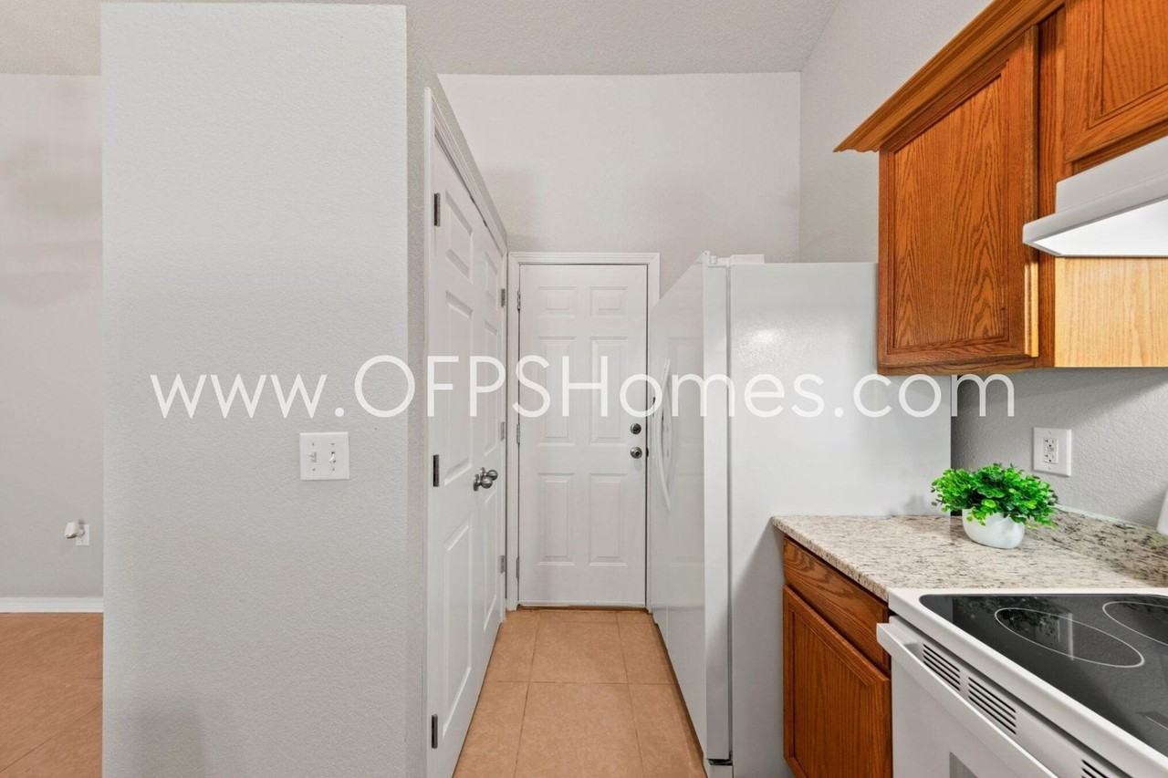 107 Cabana Way - Photo 5 of 22