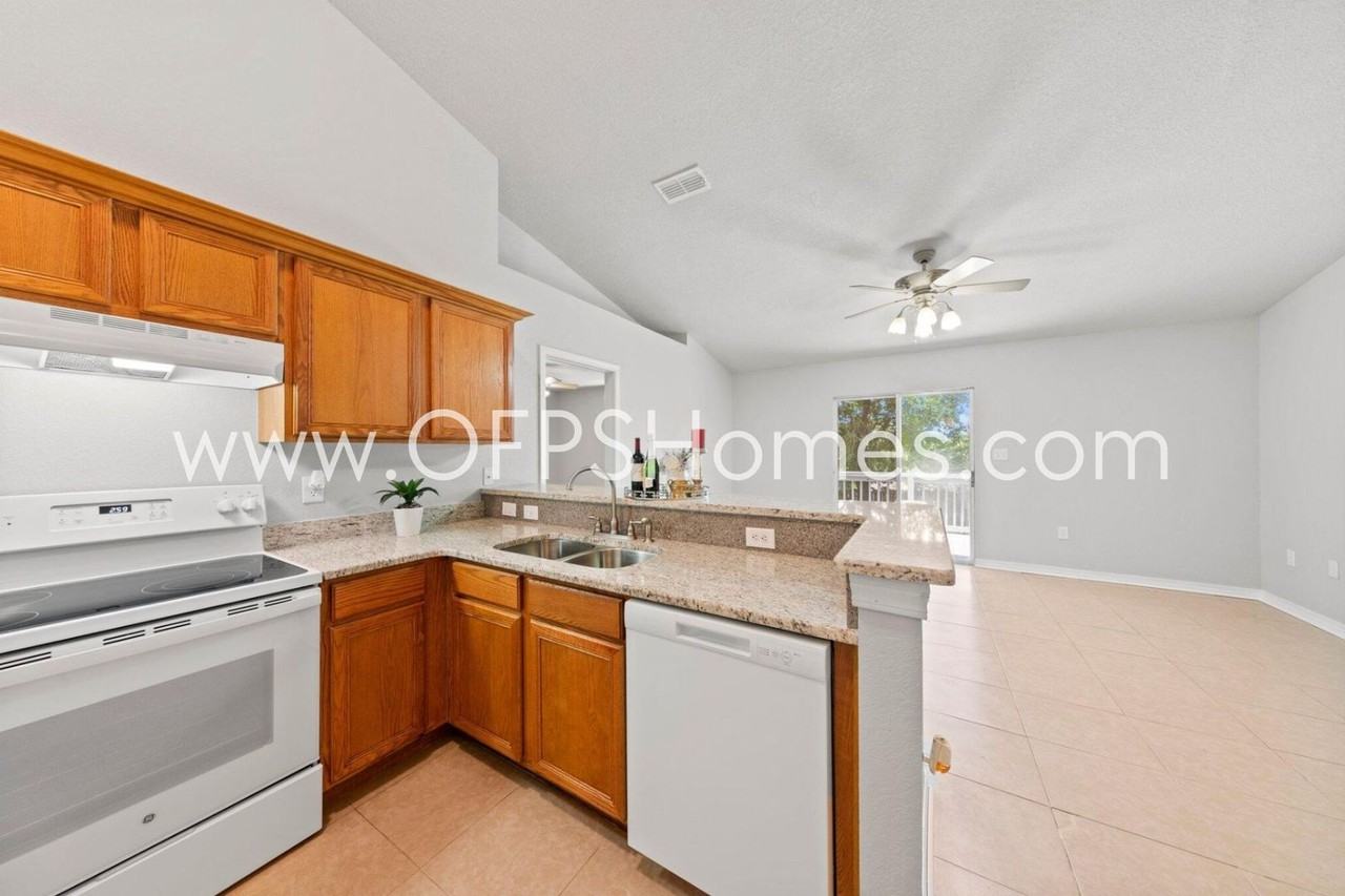 107 Cabana Way - Photo 7 of 22