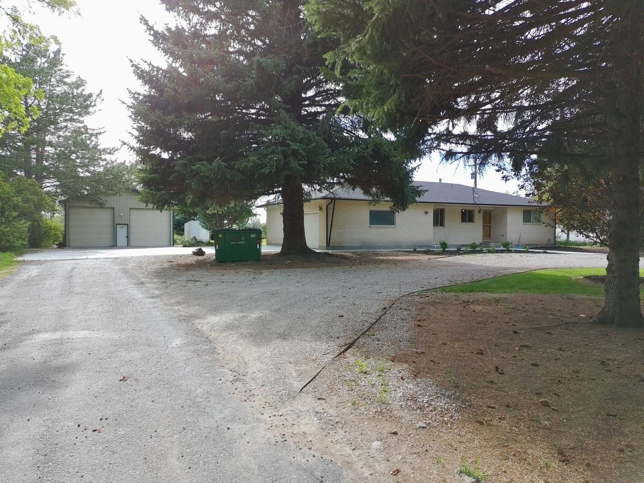 4267 N 55th E - Photo 5 of 6