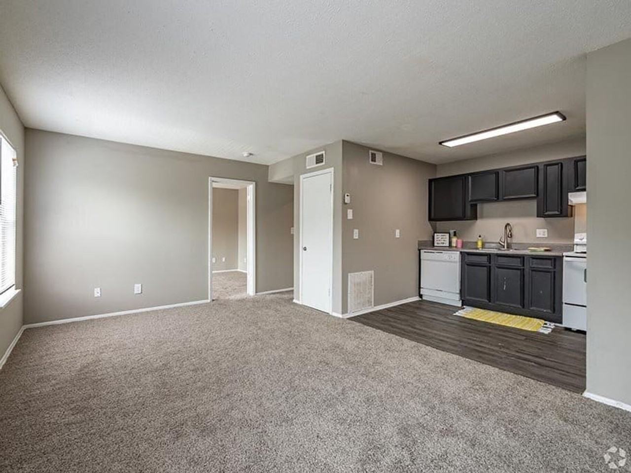 Timber Pointe Apartments - Photo 4 of 26