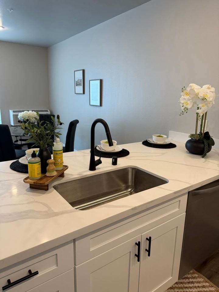 Village Lane Apartments - Photo 6 of 36