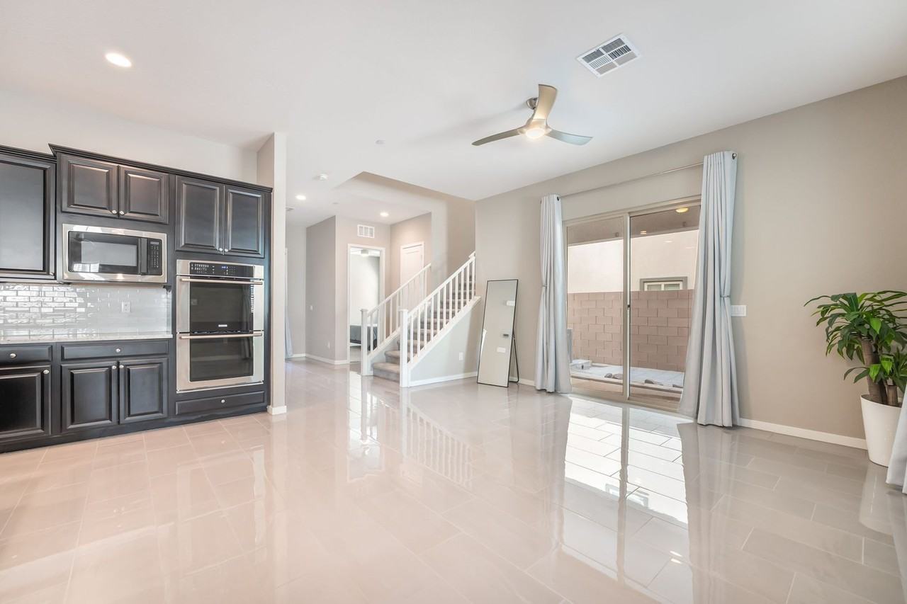 813 Horizon Canyon Dr - Photo 6 of 50