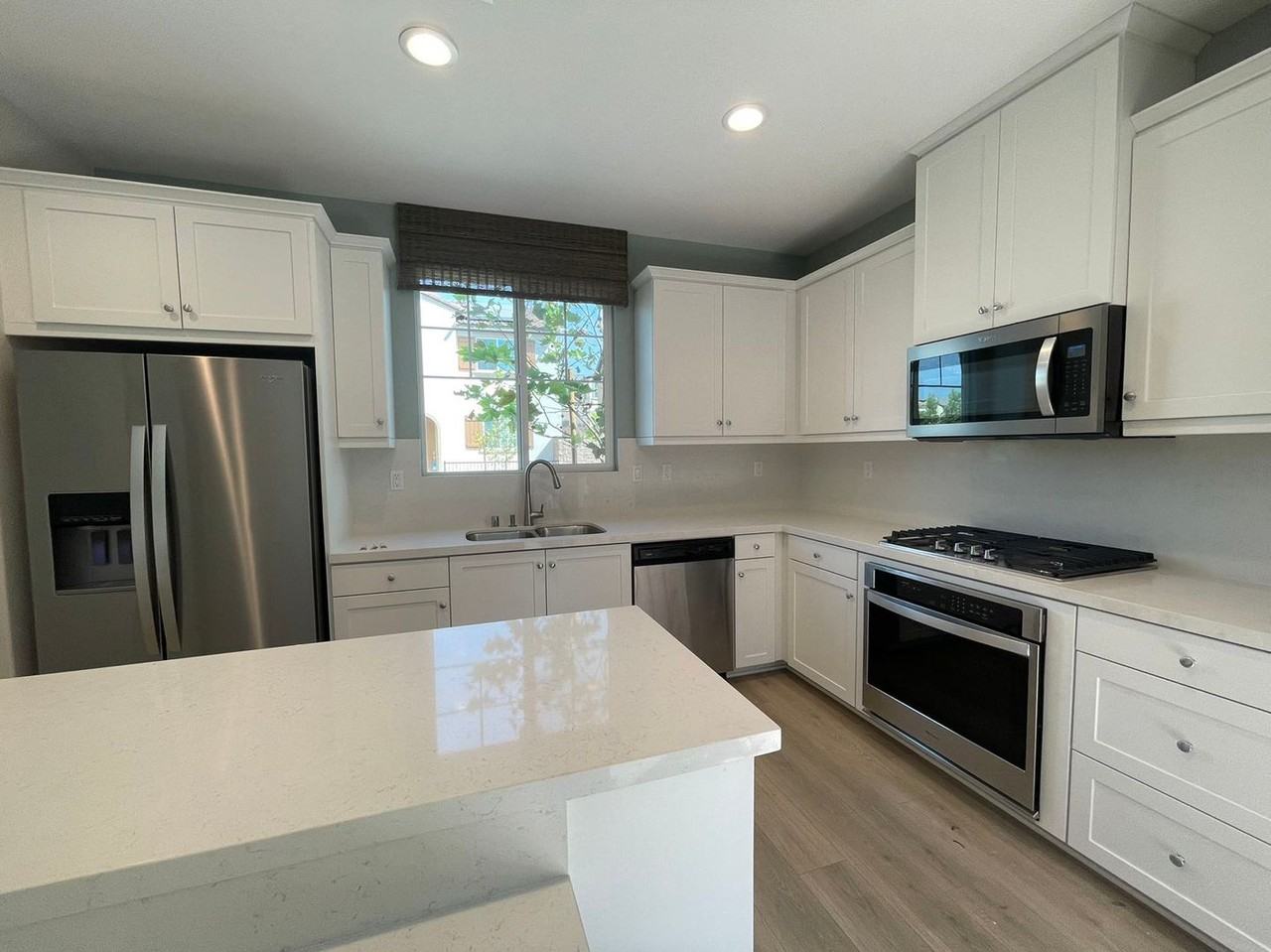 16025 Symphony Ln - Photo 3 of 16