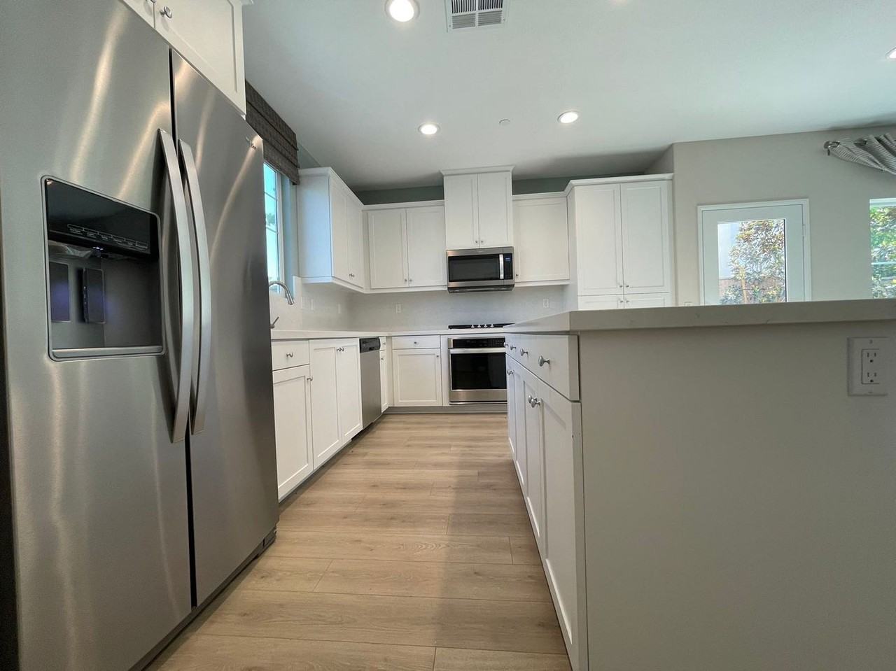 16025 Symphony Ln - Photo 4 of 16